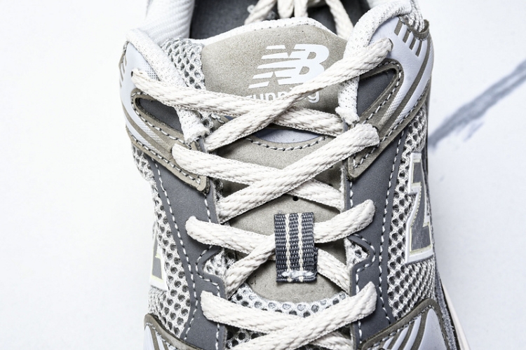  New Balance 530 MR530TG