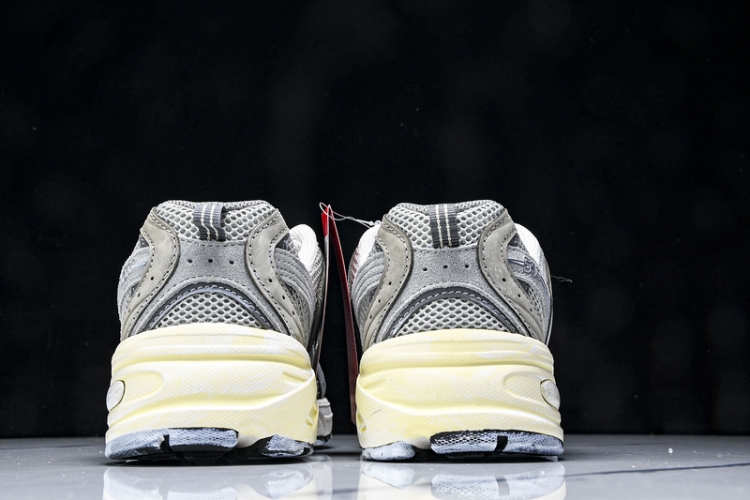  New Balance 530 MR530TG