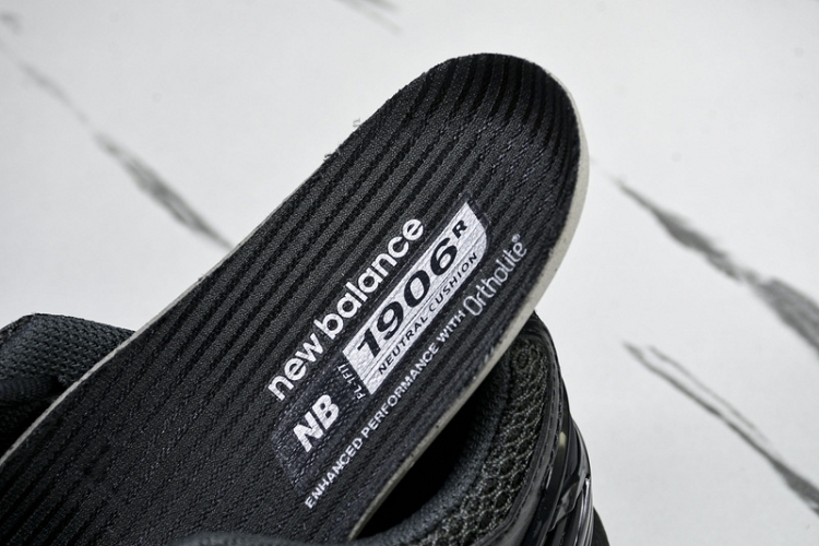  New Balance 1906 M1906RJB