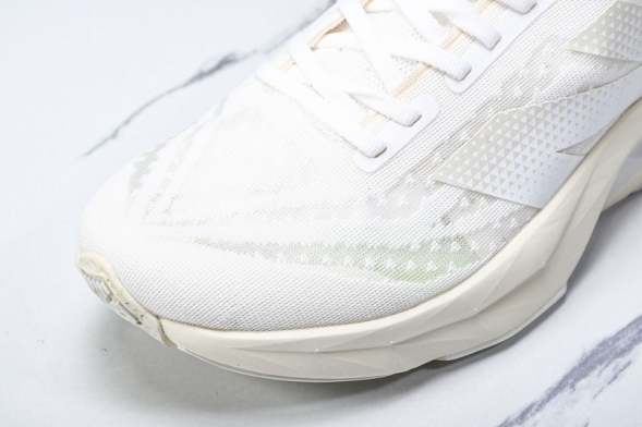 New Balance FuelCell Rebel V4 WFCXLJ4 