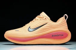 Nike Air ZoomX Vomero Plus HV8150-801