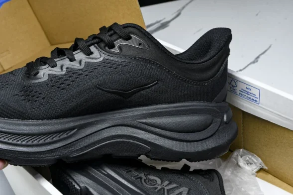 HOKA Bondi 9 1162011 BBLC 