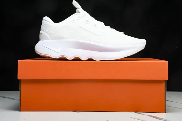 Nike Motiva DV1238-106 