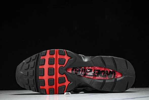 Nike Air Max 95 x Undefeated IB4523-003 