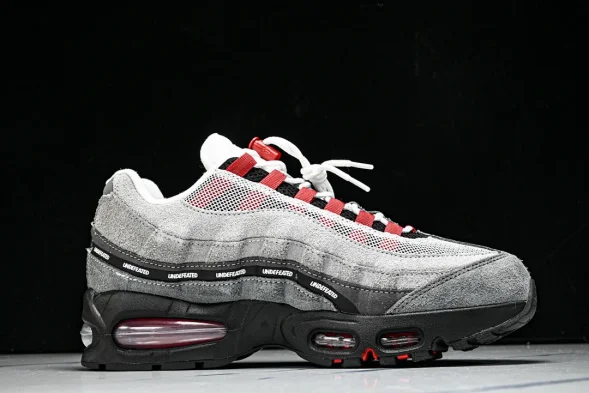 Nike Air Max 95 x Undefeated IB4523-003 
