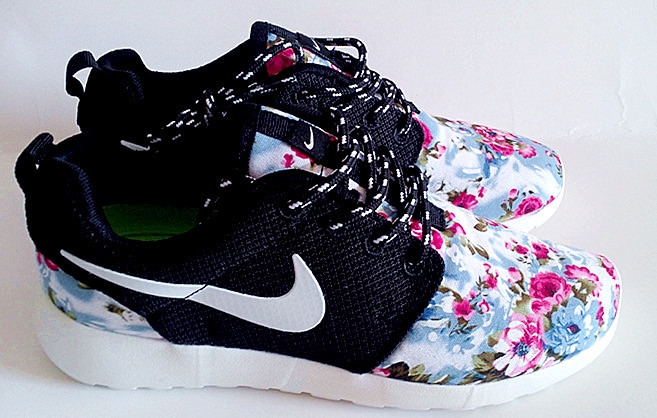 Nike Roshe Run Customs Flower