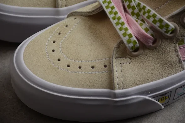 Vans SK8-Hi x Emma Mulholland VN0A5RU6GL 