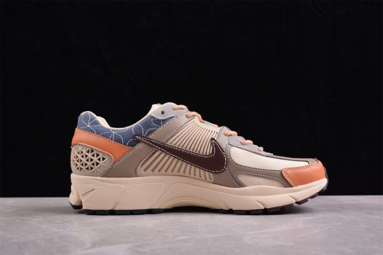 Nike Zoom Vomero 5 SP FZ5051-121