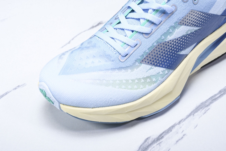  New Balance FuelCell Rebel V4 WFCXCH4