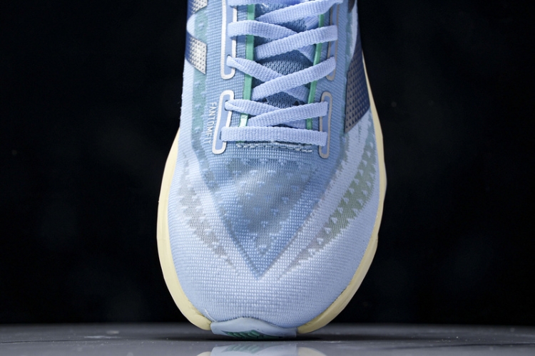  New Balance FuelCell Rebel V4 WFCXCH4