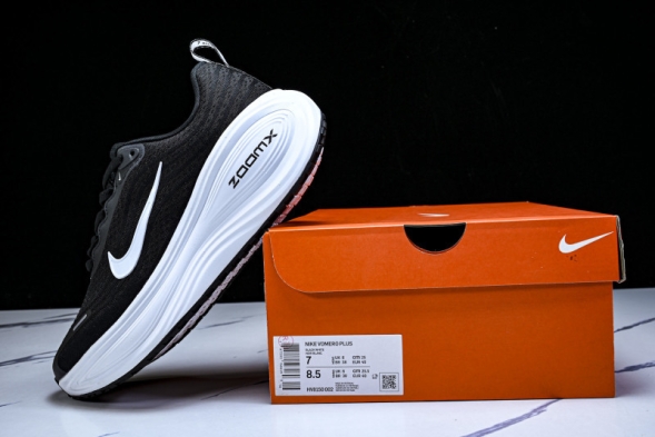 Nike Air ZoomX Vomero Plus HV8150-002 