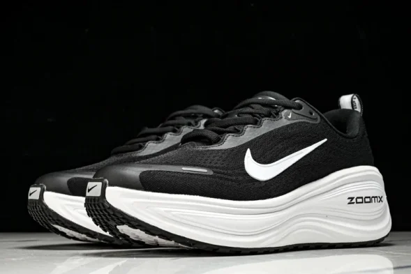 Nike Air ZoomX Vomero Plus HV8150-002 