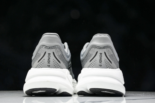 HOKA Bondi 9 1162011 GCTC 