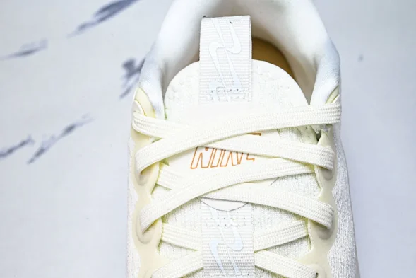 Nike Motiva DV1238 107 