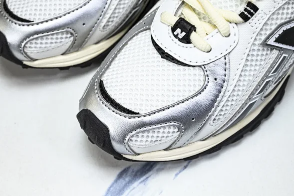New Balance 204 U204LSW 