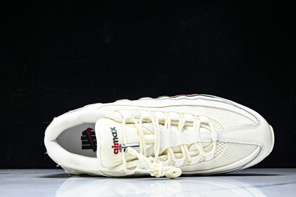 Nike Air Max 95 x Undefeated IB4453-100 