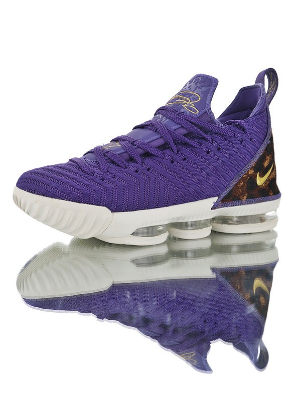 Nike Lebron “King Court Purple” 16