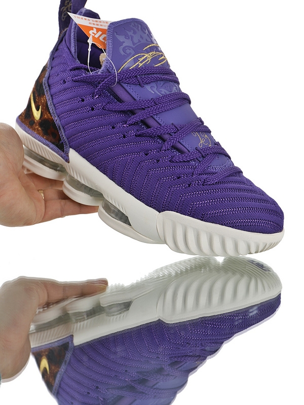 Nike Lebron “King Court Purple” 16