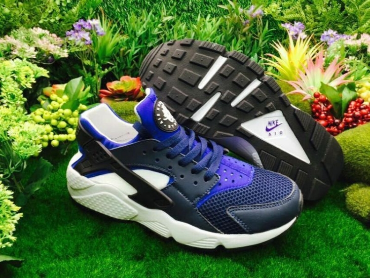  Nike Air Huarache LE 