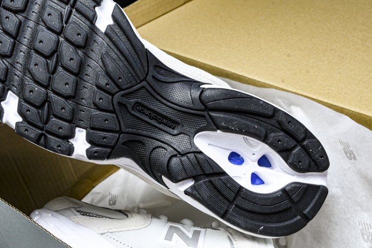  New Balance 530 MR530CE