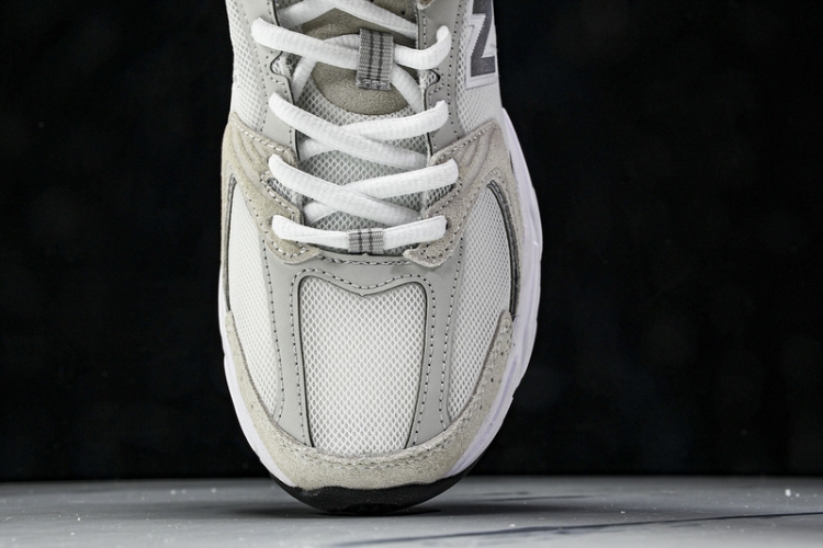  New Balance 530 MR530CE