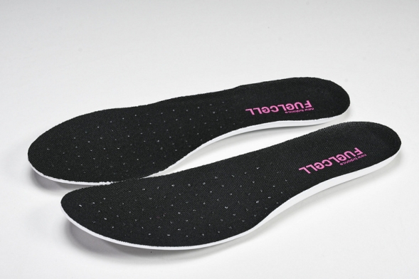 New Balance FuelCell Rebel V4 MRCXWG4 