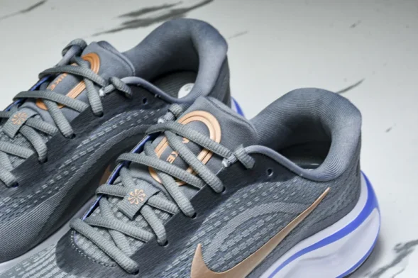Nike Journey Run FJ7765-004 