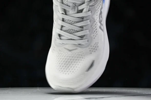 HOKA Bondi 9 1162012 CYWH 