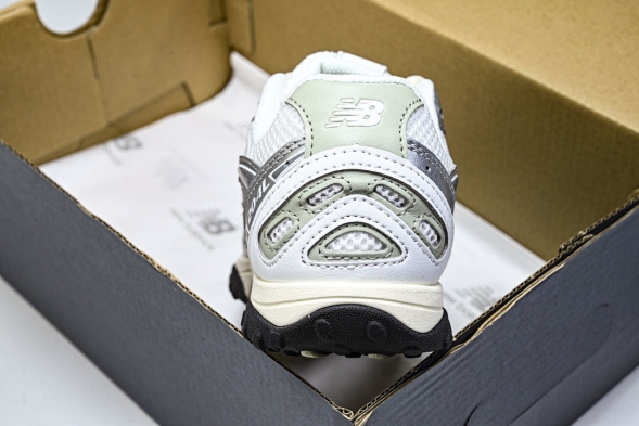 New Balance 204 U204LSWB 