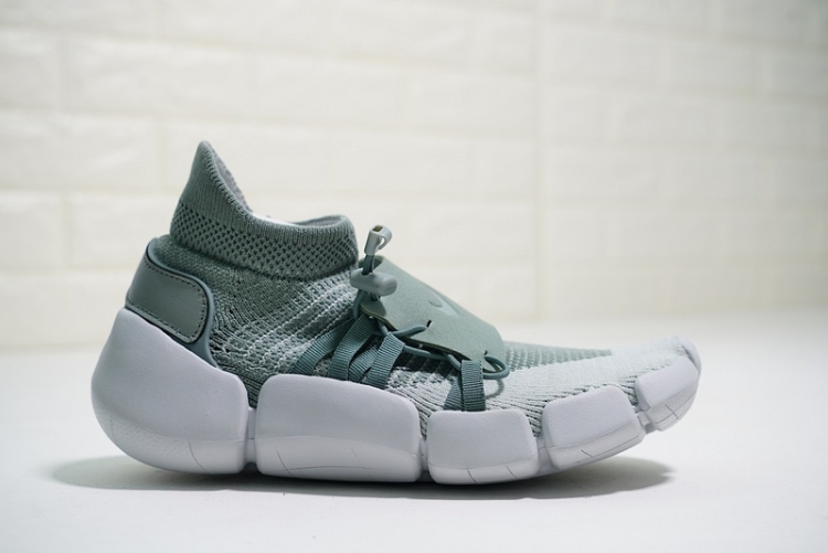 Nike Footscape Flyknit DM AO2611-002