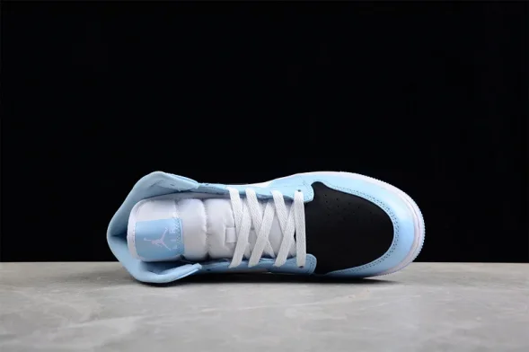 Nike Air Jordan 1 Mid University Blue 555112-401 