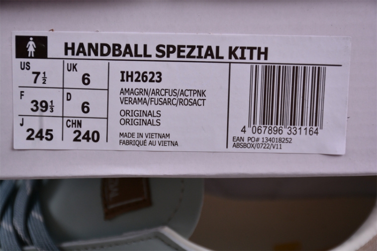 Kith x Adidas Handball Spezial IH2623