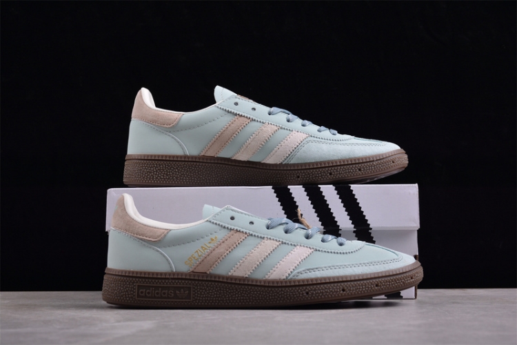 Kith x Adidas Handball Spezial IH2623