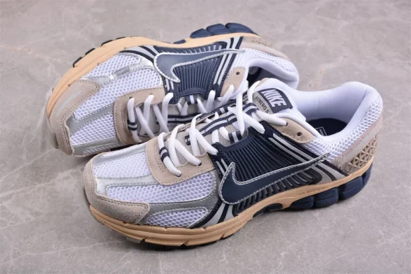 Nike Zoom Vomero 5 SP HF4259-100 