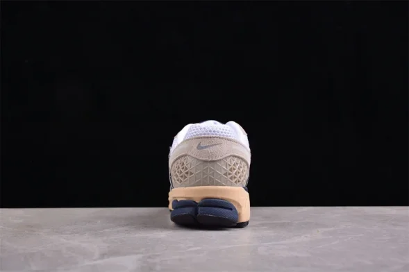 Nike Zoom Vomero 5 SP HF4259-100 