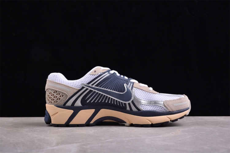  Nike Zoom Vomero 5 SP HF4259-100