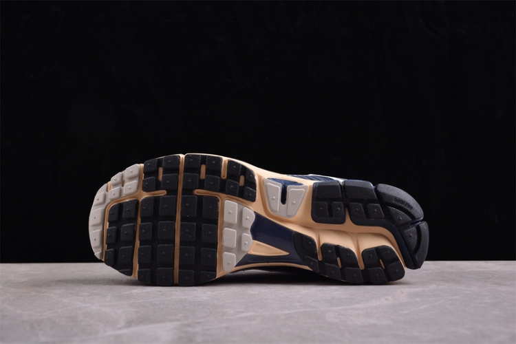  Nike Zoom Vomero 5 SP HF4259-100