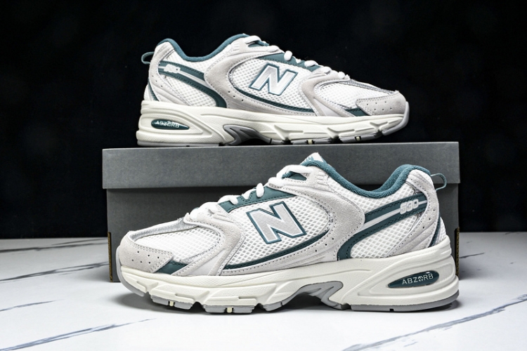  New Balance 530 MR530QA