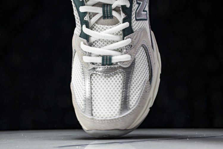  New Balance 530 MR530QA