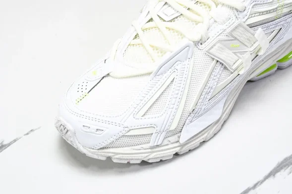 New Balance 1906 U1906AE 