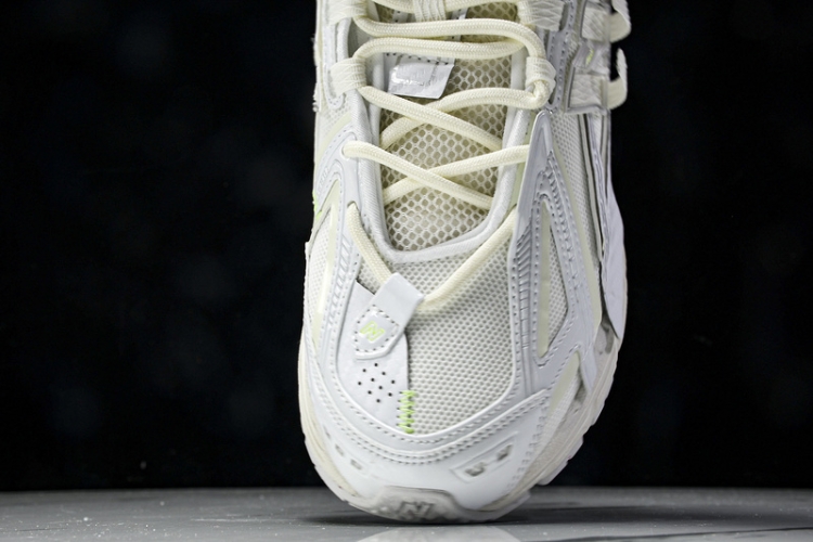 New Balance 1906 U1906AE