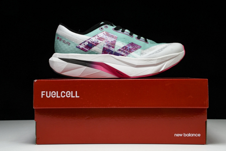  New Balance FuelCell Rebel V4 MRCELLJ4