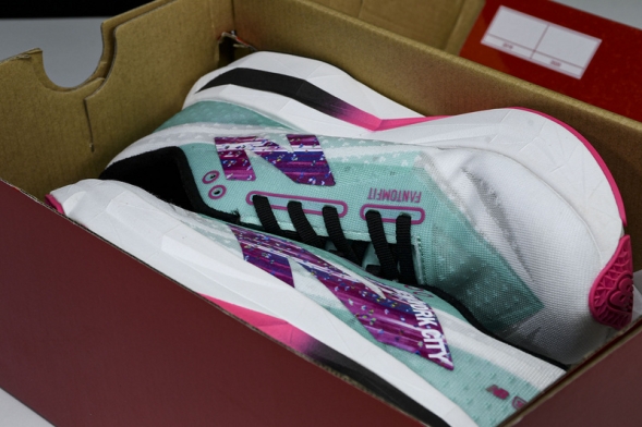 New Balance FuelCell Rebel V4 MRCELLJ4 