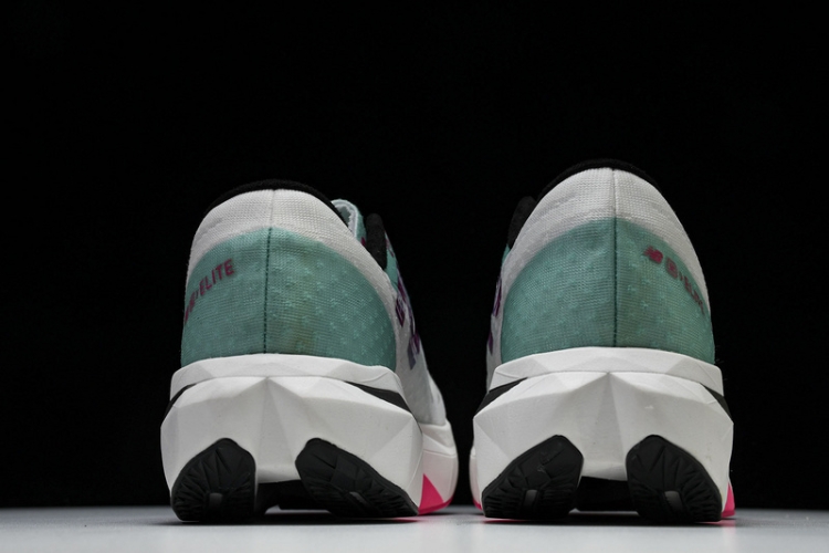  New Balance FuelCell Rebel V4 MRCELLJ4