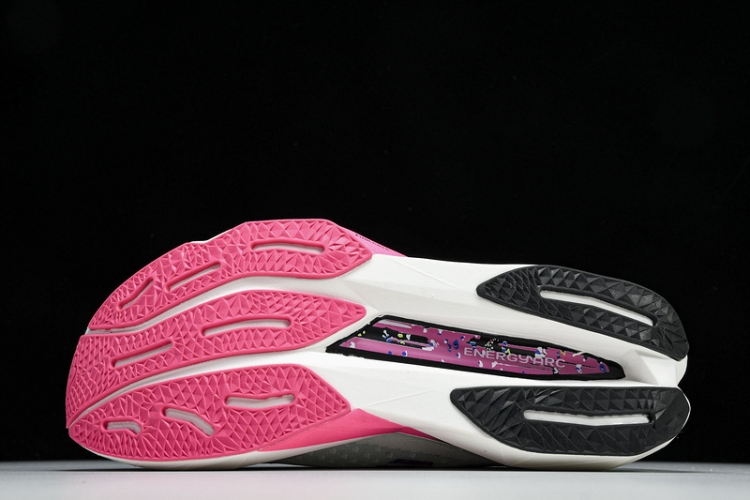  New Balance FuelCell Rebel V4 MRCELLJ4