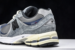 New Balance 2002R I2002RU2