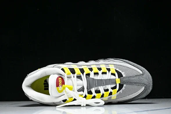 Nike Air Max 95 x Undefeated IB4523-002 