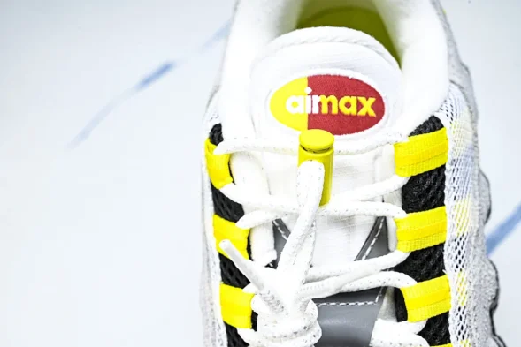 Nike Air Max 95 x Undefeated IB4523-002 
