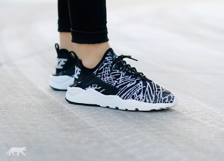 Nike Wmns Air Huarache Run Ultra Knit 818061-001