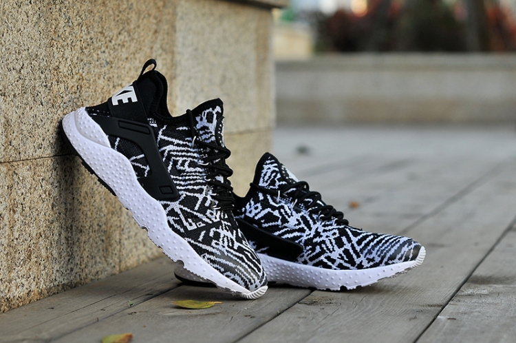 Nike Wmns Air Huarache Run Ultra Knit 818061-001